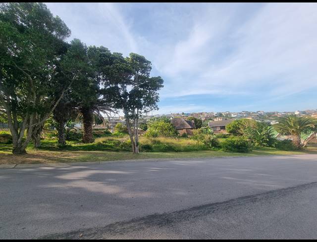 893M² VACANT LAND FOR SALE IN DANA BAY